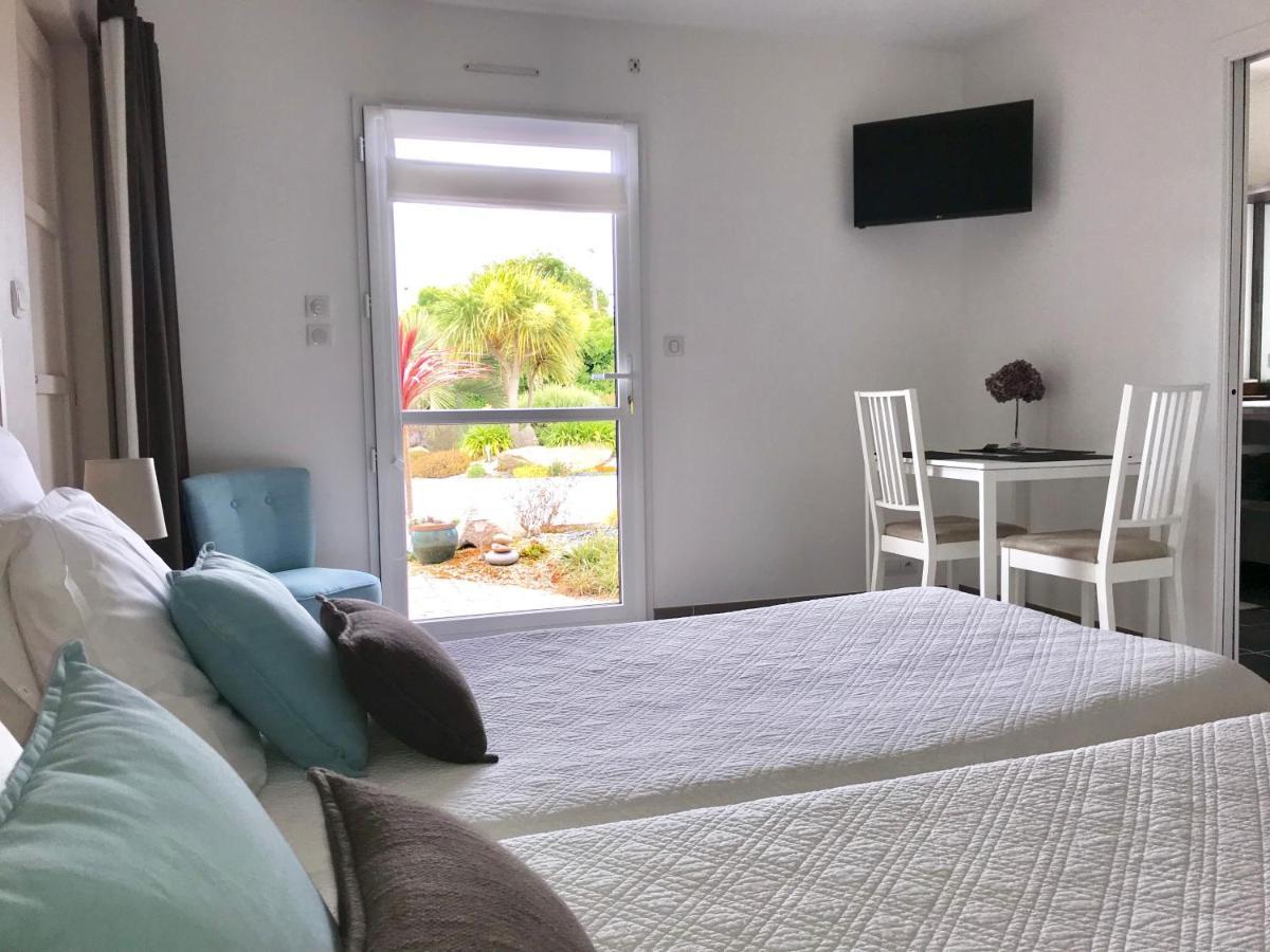 Les Sables Bed & Breakfast Santec Eksteriør bilde